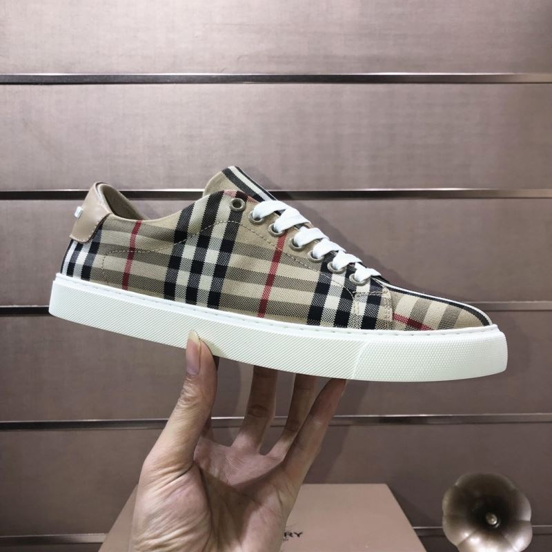 Burberry Low Shoes